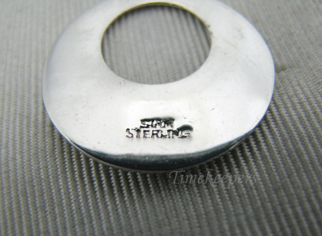 b084 Vintage Siam Sterling Niello Gray Enamel Round Pendant with Cut-Out