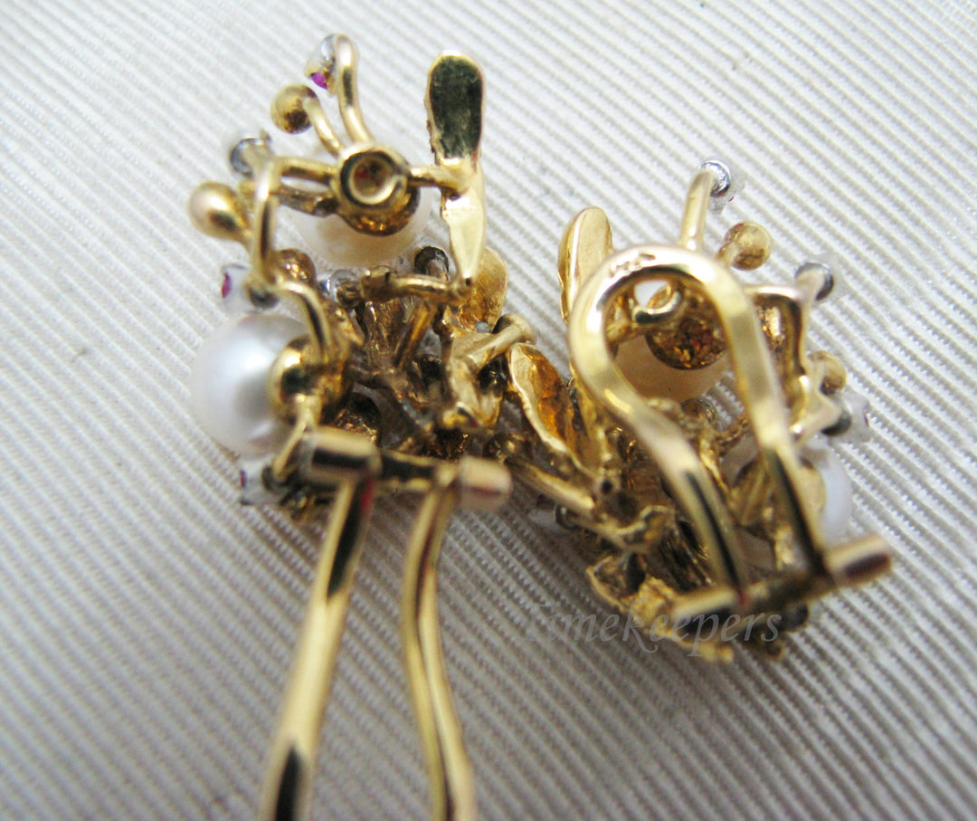 a1025 Vintage - 14k Gold - Pearl and Ruby Clip-On Earrings