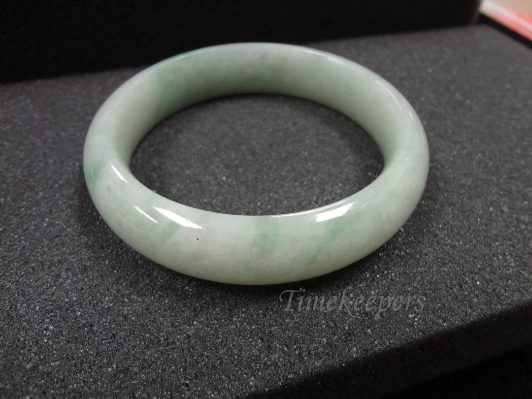 a714 Amazing Genuine Jadite Bracelet with NO Polymer Treatment