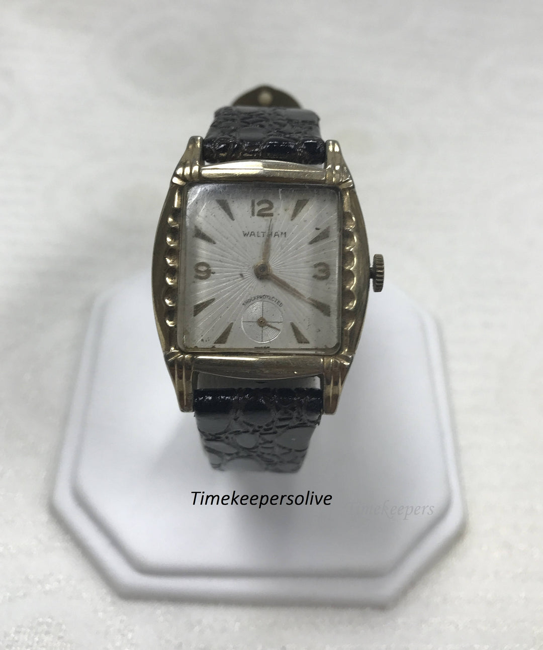 a034 Vintage Original Waltham Swiss Shock Protecte 17J Elegant Mechanical Wrist Watch