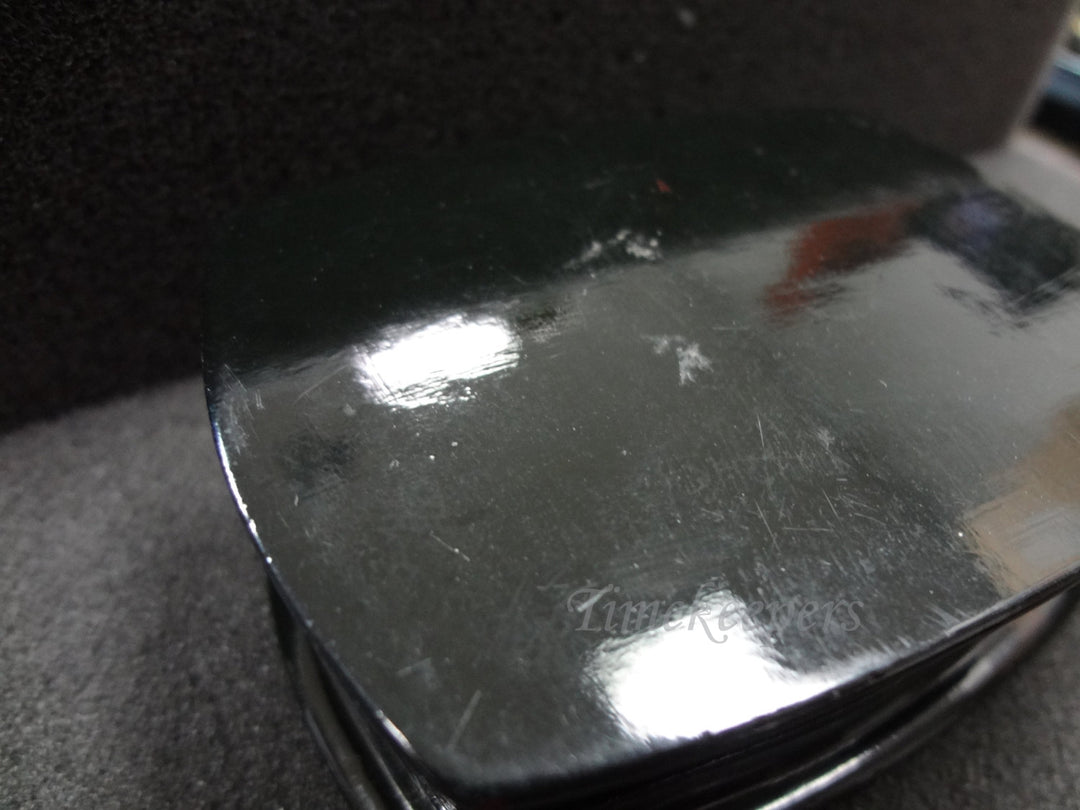 c527 Russian Painted Lacquer Box Featuring a Winter Scene From The Twelve Months