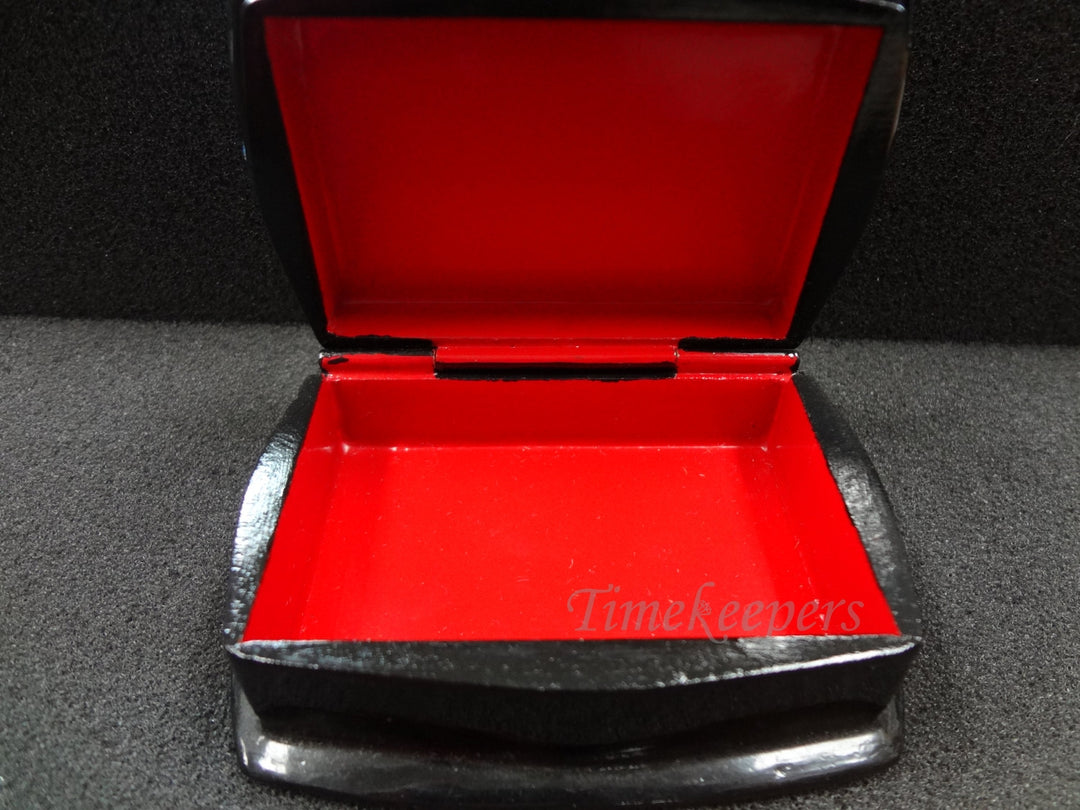 c527 Russian Painted Lacquer Box Featuring a Winter Scene From The Twelve Months