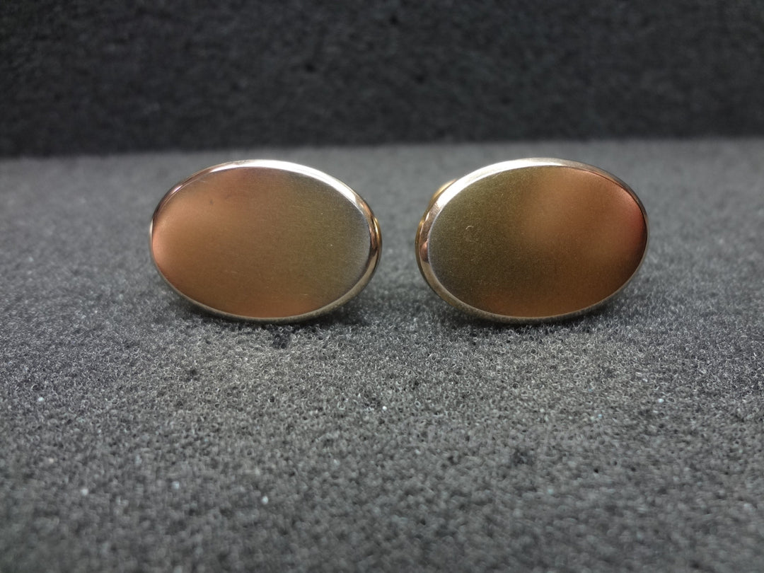 a421 Vintage Oval Cuff links in Satin Finish Gold Tone