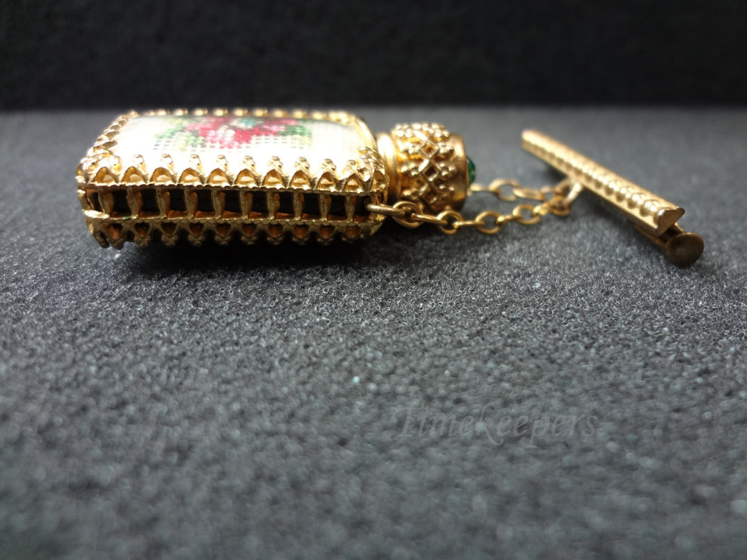 a681 Vintage Scent Bottle on a Brooch