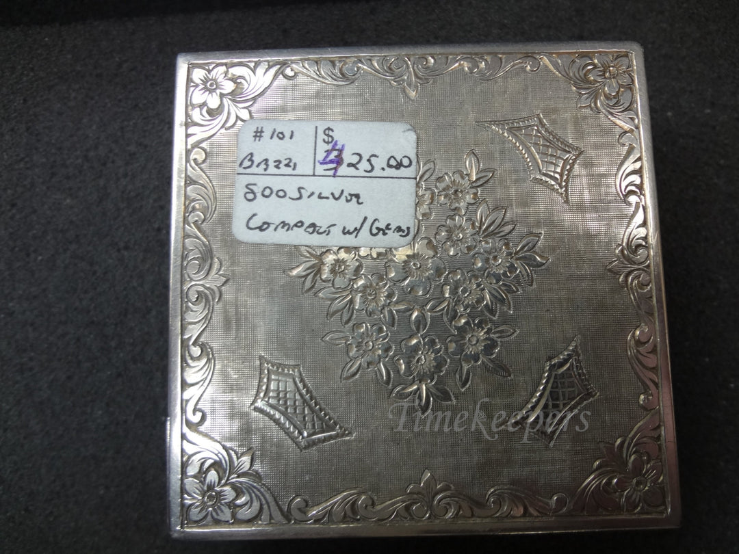 c475 Vintage 800 Silver Compact with Gems