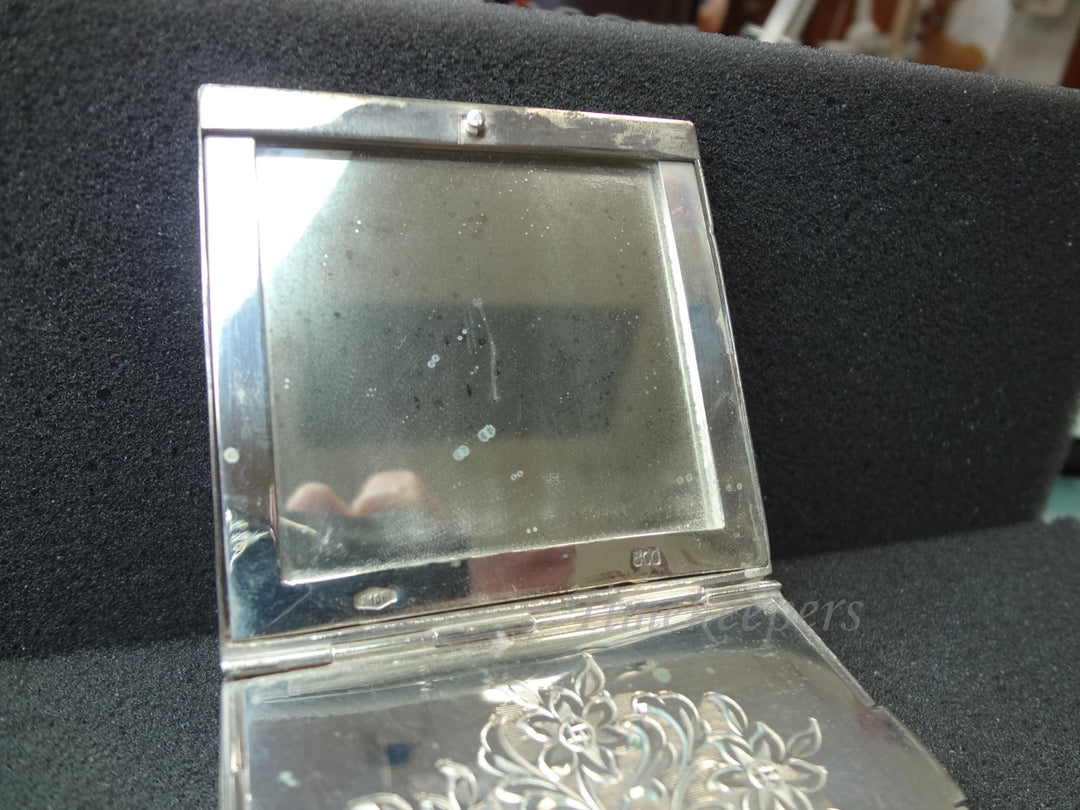 c475 Vintage 800 Silver Compact with Gems