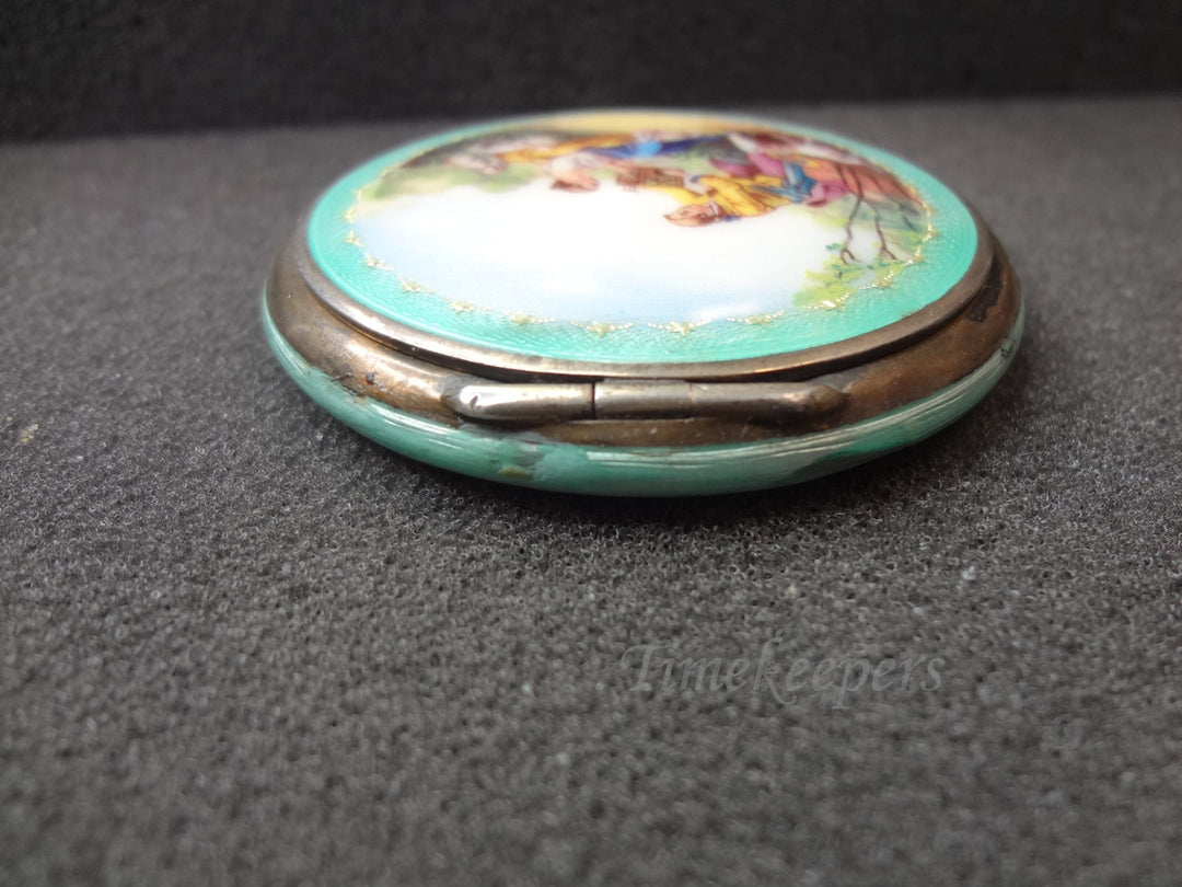 a862 Vintage 1900's Guilloche Enamel Compact