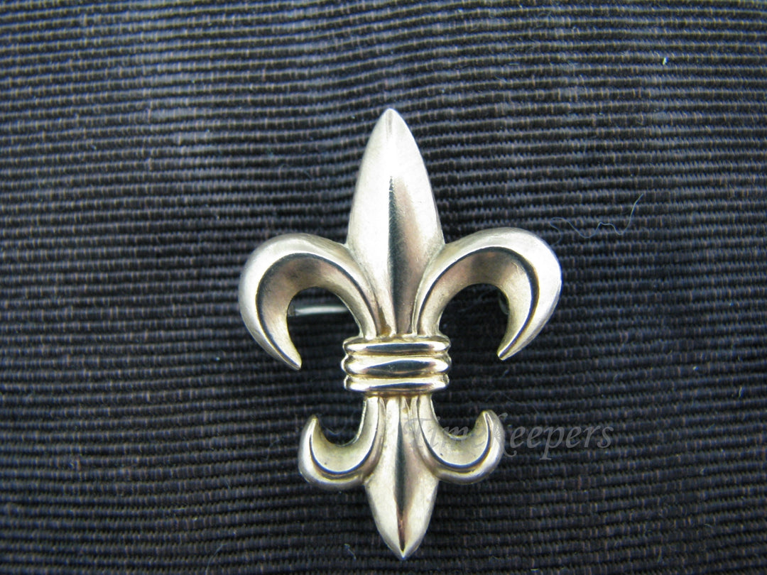 c214 Fleur de Lis Vintage Lapel Watch Pin - Gold Filled
