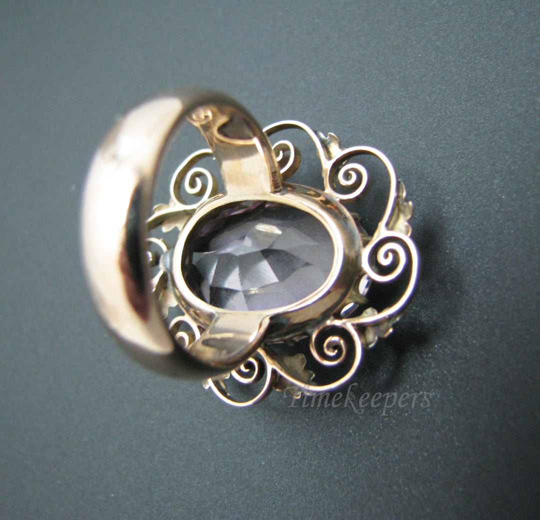 c506 Stunning Vintage Oval Amethyst Ring in 10k Yellow Gold