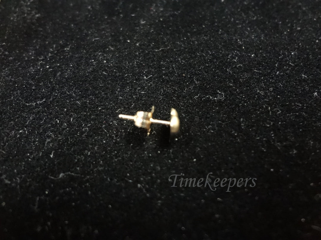 c179 Beautiful 14k Yellow Gold Delicately Etched Heart Pierced Earrings