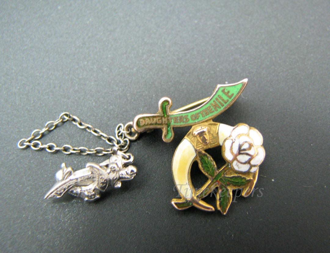 b083 Daughters of the Nile Pin with Shriners Pin