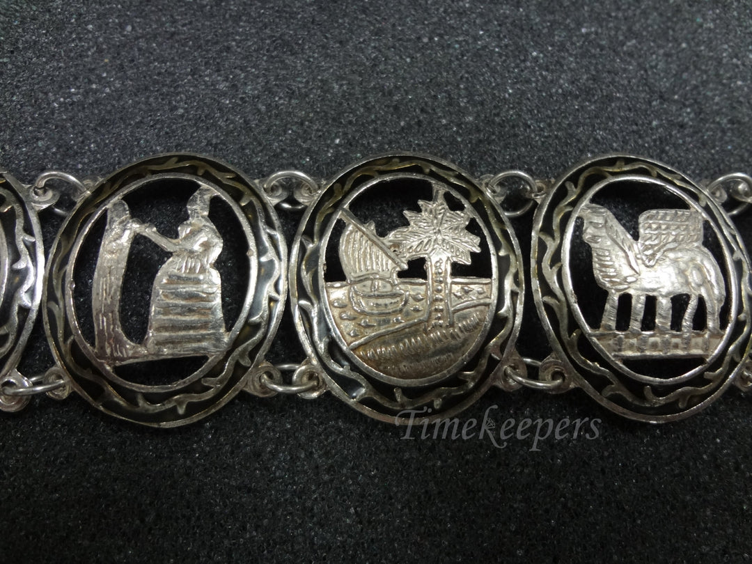 c230 BEAUTIFUL! Sterling Silver Cut out Medallion Link Bracelet