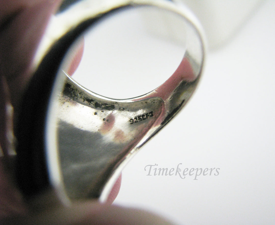 c178 Lovely Sterling Silver Ring with Mother of Pearl Top