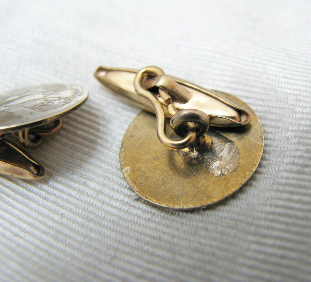 a440 Vintage Monogrammed Cuff links in Gold Tone Finish