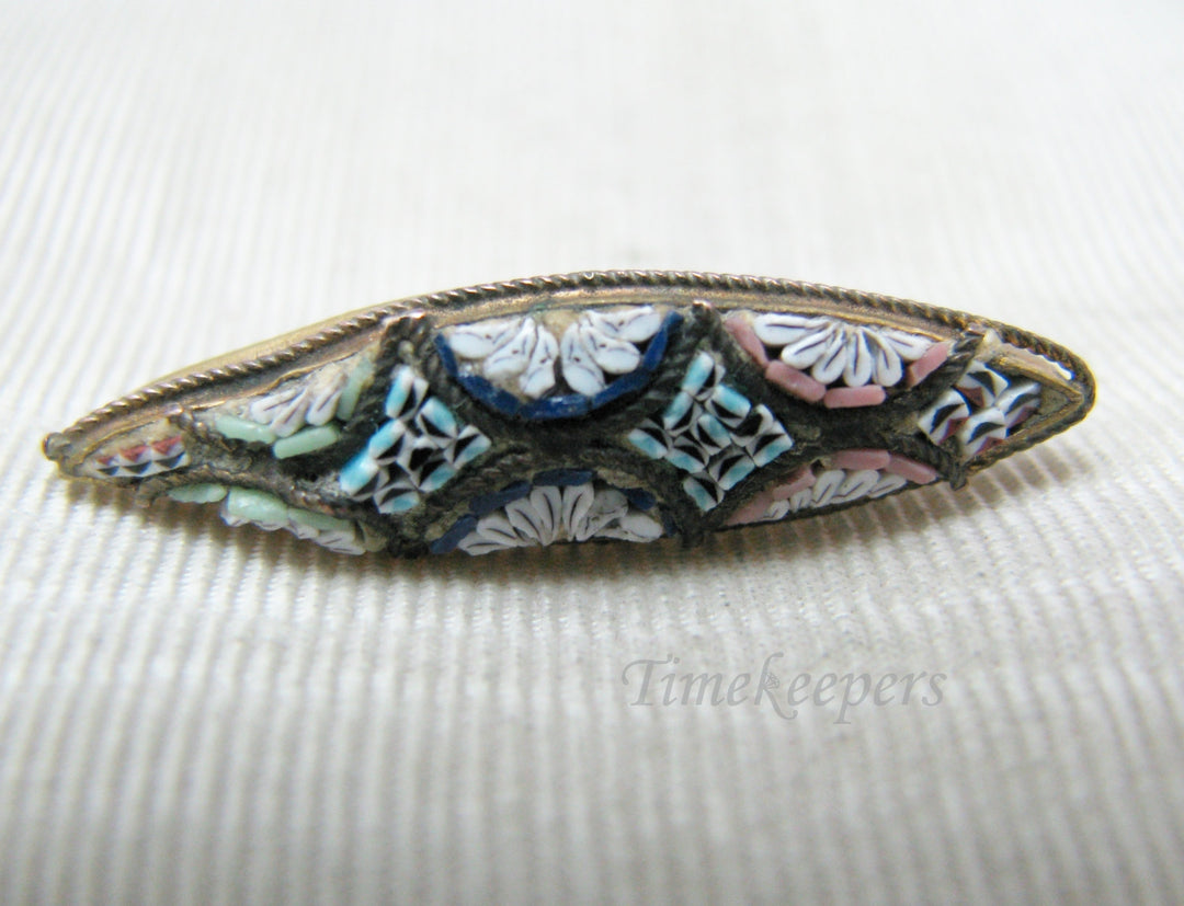 a955 Beautiful Vintage Micro Mosaic Ellipse Brooch in Blue and Pink