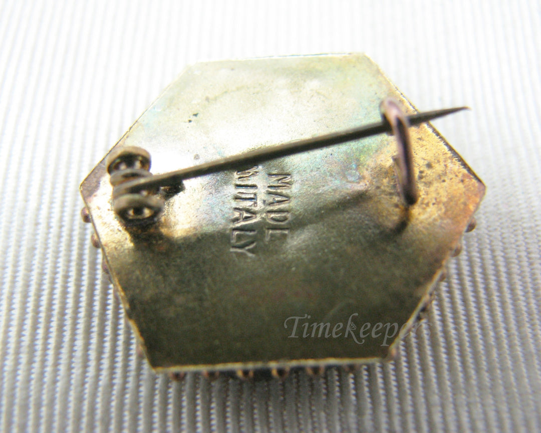 a954 Beautiful Vintage Micro Mosaic Octagon Brooch in Yellow, Blue and Red