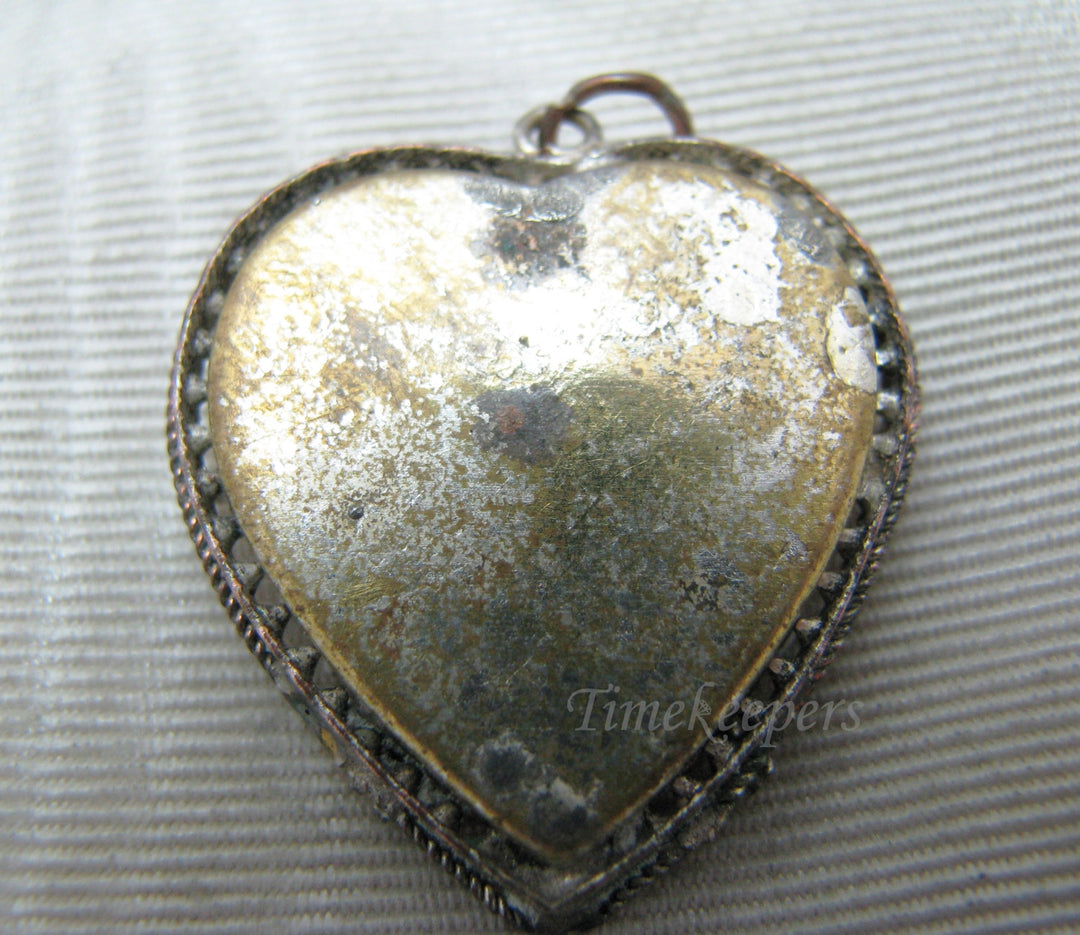 a937 Lovely Vintage Micro Mosaic Heart Pendant