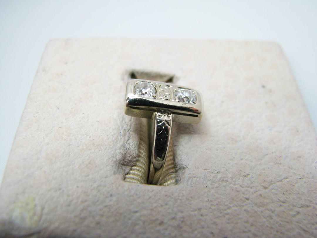 a512 Lovely Vintage Rectangle 2 Diamond Ring in 14k White Gold Size 4 Band