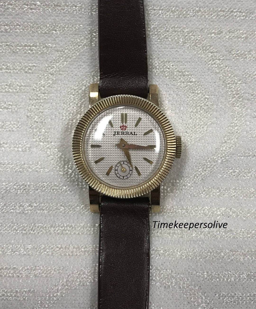 c152 Vintage Original Jerral Swiss Hilton 17J Elegant Round Mechanical Watch