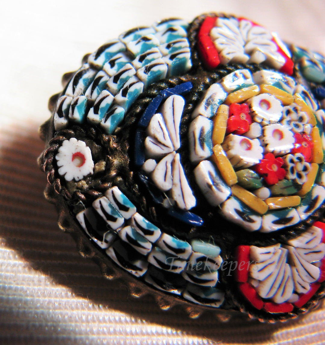 a1055 Vintage Italian Micro Mosaic Oval Brooch in Blues and Reds