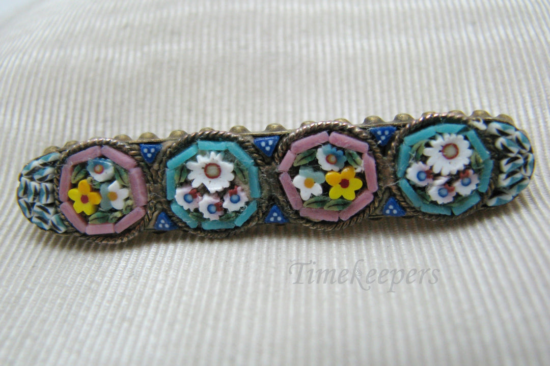 b085 Lovely Vintage Italian Micro Mosaic Brooch in Pastels