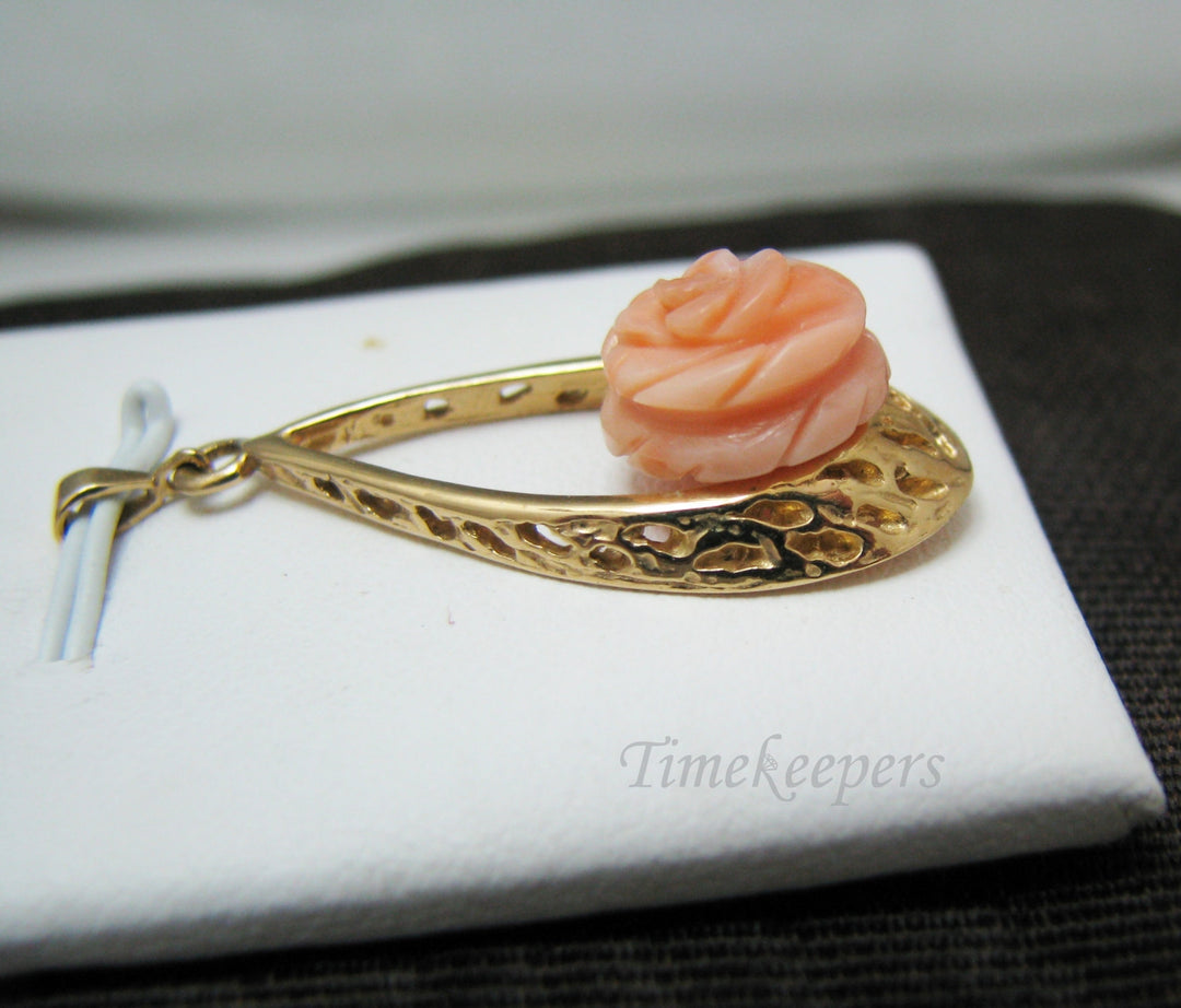 a754 Beautiful Carved Rose in Coral Pendant set in 14k Yellow Gold
