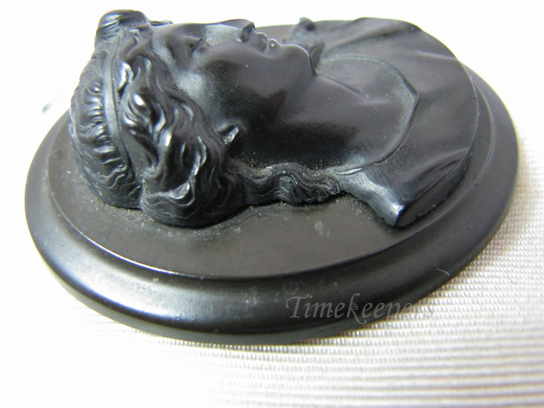 c411 Elegant Vintage Carved Gutta Percha Cameo Mourning Brooch