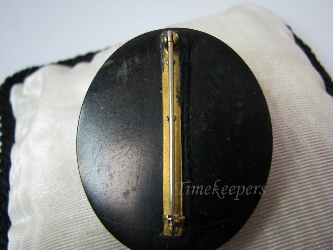 c411 Elegant Vintage Carved Gutta Percha Cameo Mourning Brooch