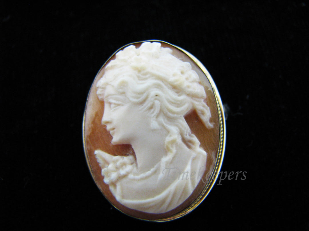 c599 Gorgeous Vintage Convertible Cameo Brooch/ Pendant in a Gold Filled Mounting