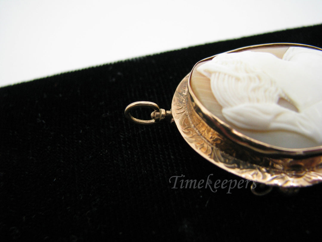 c600 Gorgeous Vintage Carved Cameo Convertible Brooch/ Pendant in 10k Yellow Gold