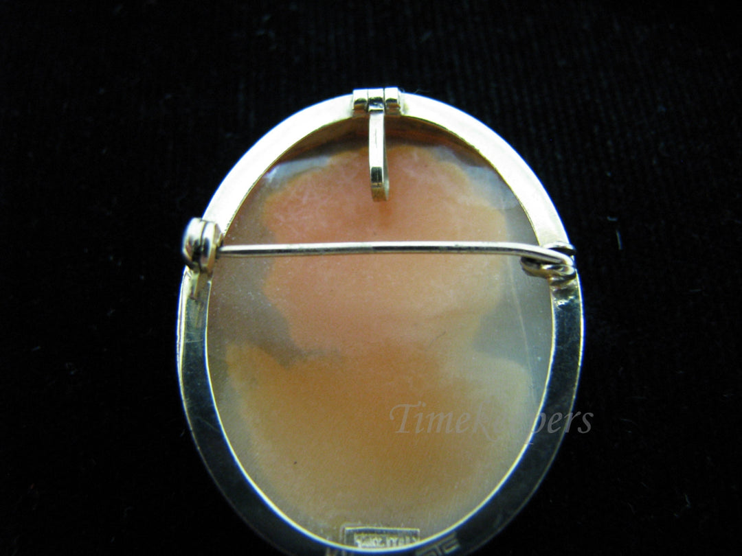 c512 Wonderful Vintage Carved Cameo Convertible Brooch/ Pendant in 14k Yellow Gold