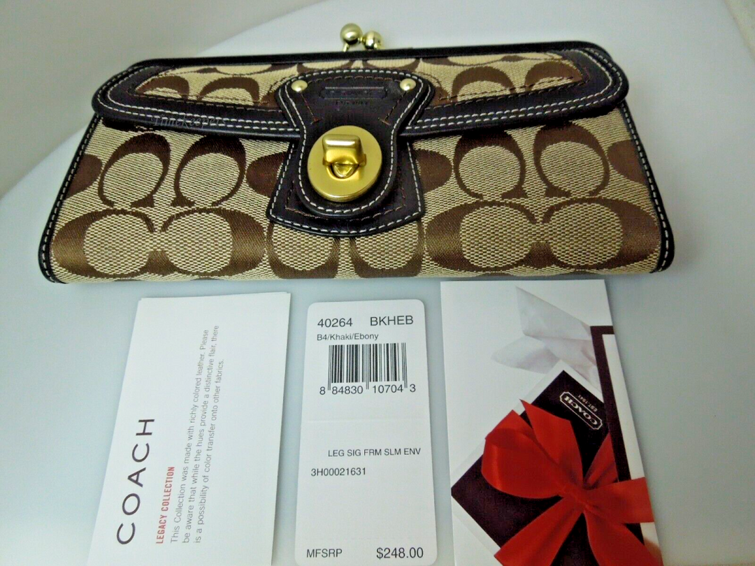 s939 Coach Signature Turnlock Wallet