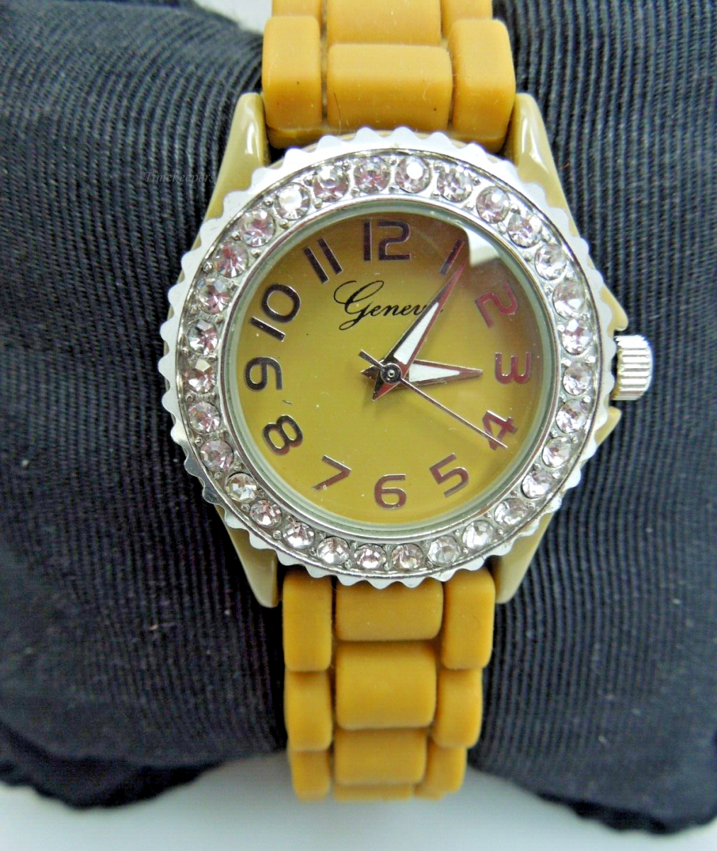 t050 Geneva Analog Wristwatch Beige Buckle Band Silver Tone Rhinestones  