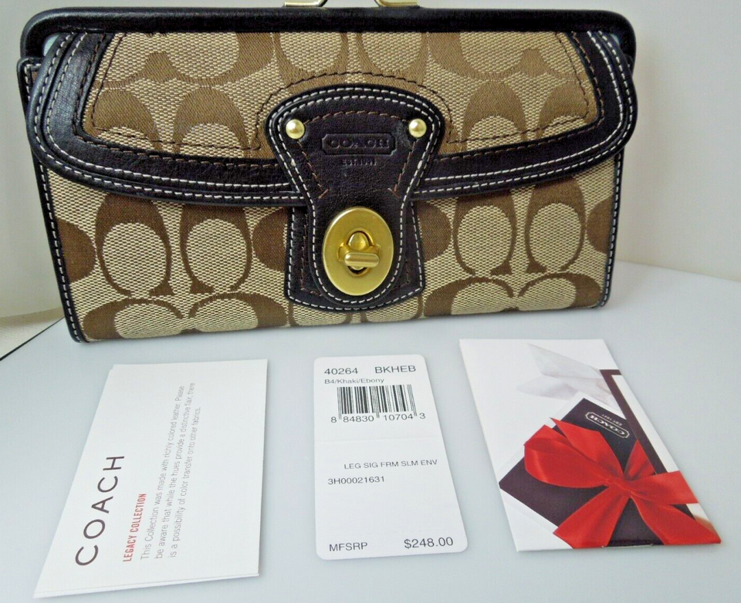s939 Coach Signature Turnlock Wallet