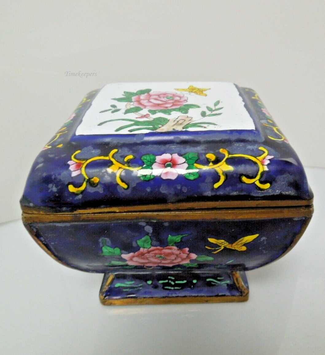 t115 Antique Chinese CLOISONNÉ Enamel Floral Covered Trinket Box Butterfly