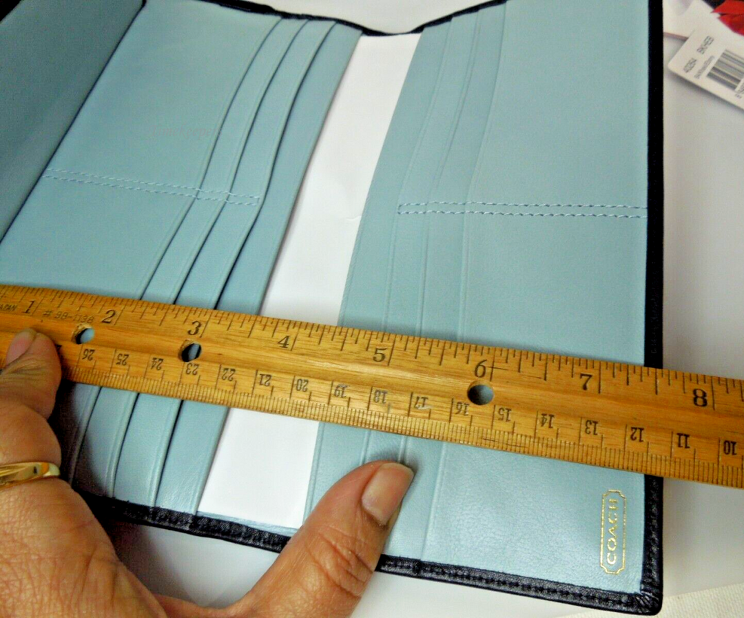 s939 Coach Signature Turnlock Wallet