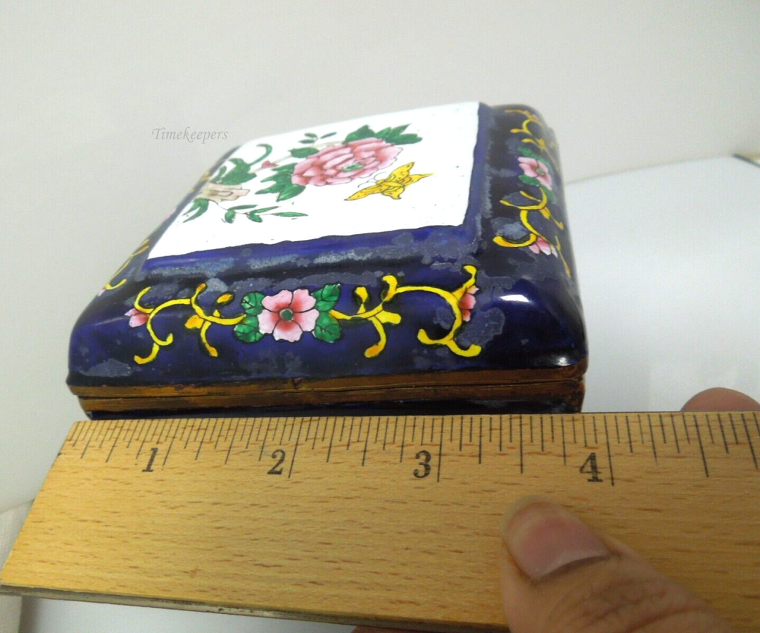 t115 Antique Chinese CLOISONNÉ Enamel Floral Covered Trinket Box Butterfly