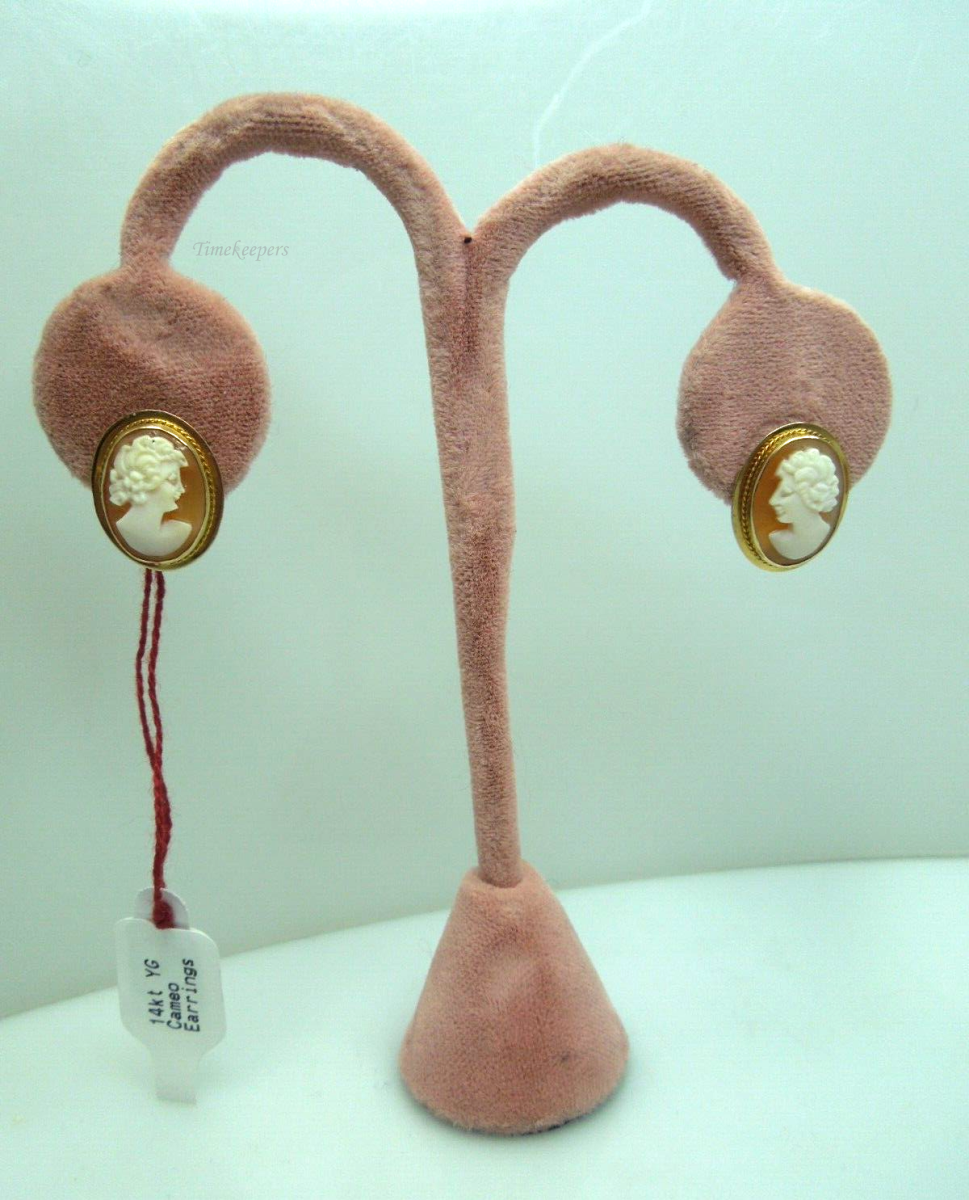 s776 Cameo Earrings, Classic Stud Earrings, Small Gold Dainty Earrings,14kt Cameo, Minimalist Gold Earrings, Portrait Earrings, Gift For Her