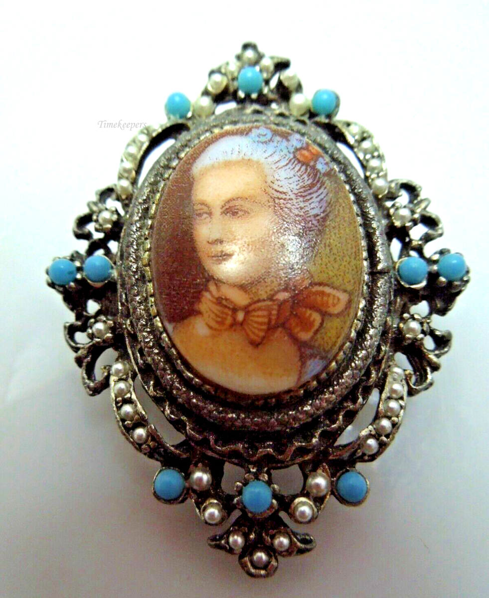 s767 Vintage Portrait Brooch, Brooch / Pendant, Silver Tone Metal, Turquoise Faux Pearls, Estate Jewelry, Ladies Cameo Portrait Brooch