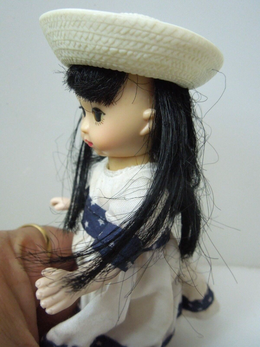 s542 Set of 2 Madame Alexander Cruella De Vil Doll and Sail Sailor Hat Mcdonalds Happy Meal Toy  