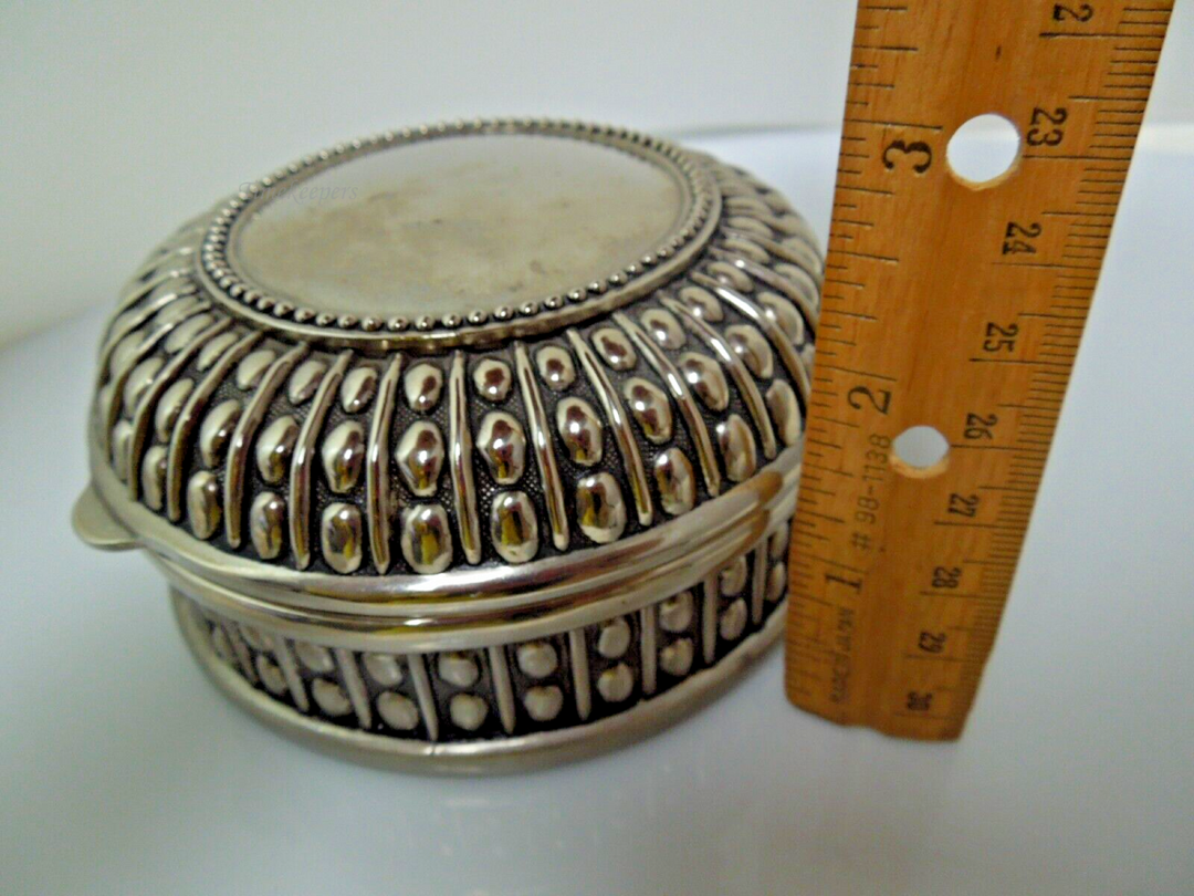t034 Vintage Heavy Embossed Silver Plated Jewelry Trinket Box Lid Blue Velvet Lined