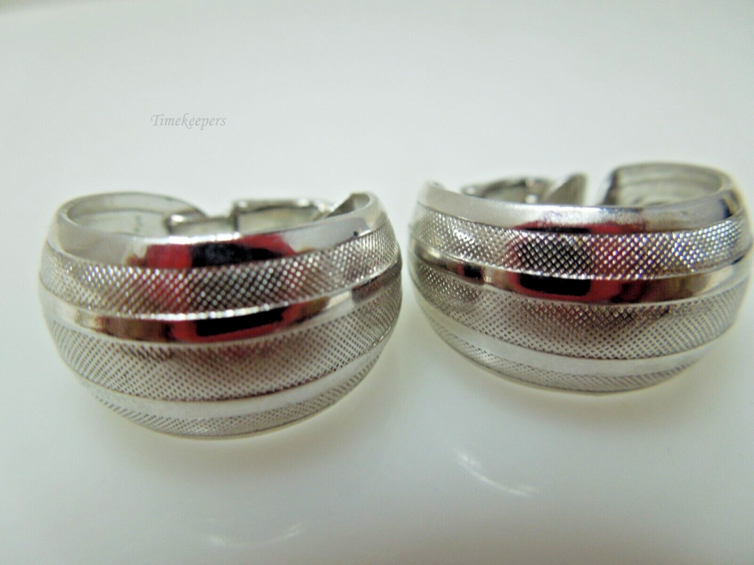 s647 Vintage Silver Tone L.H. Segal California Clip-on Hoop Earrings.