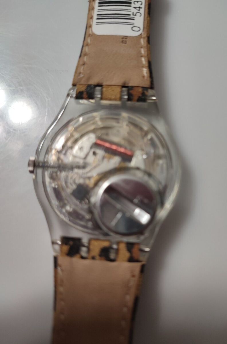 s476 Vintage 1995 Swatch OONGAWAH! GK193 - mint - unworn - running - new battery - 34mm dial - leather strap
