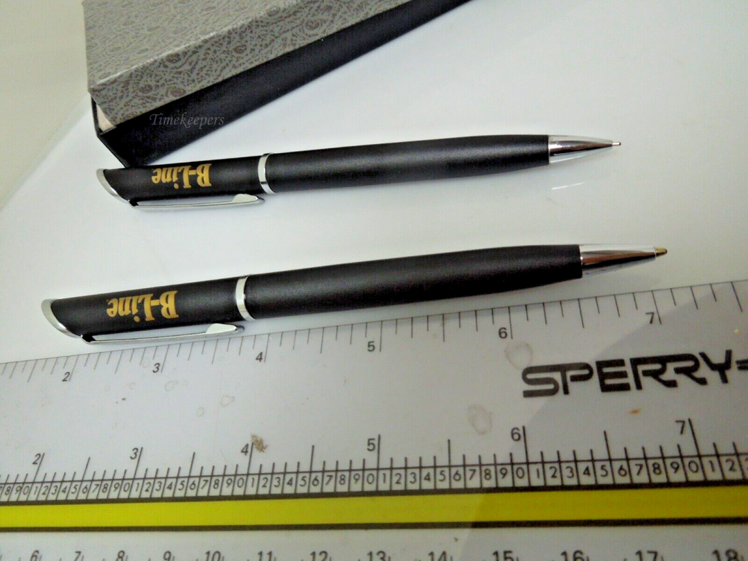 t025 Vintage Quill Silver Tone Ballpoint Pen + Mechanical Pencil Set in Box Pre-owned