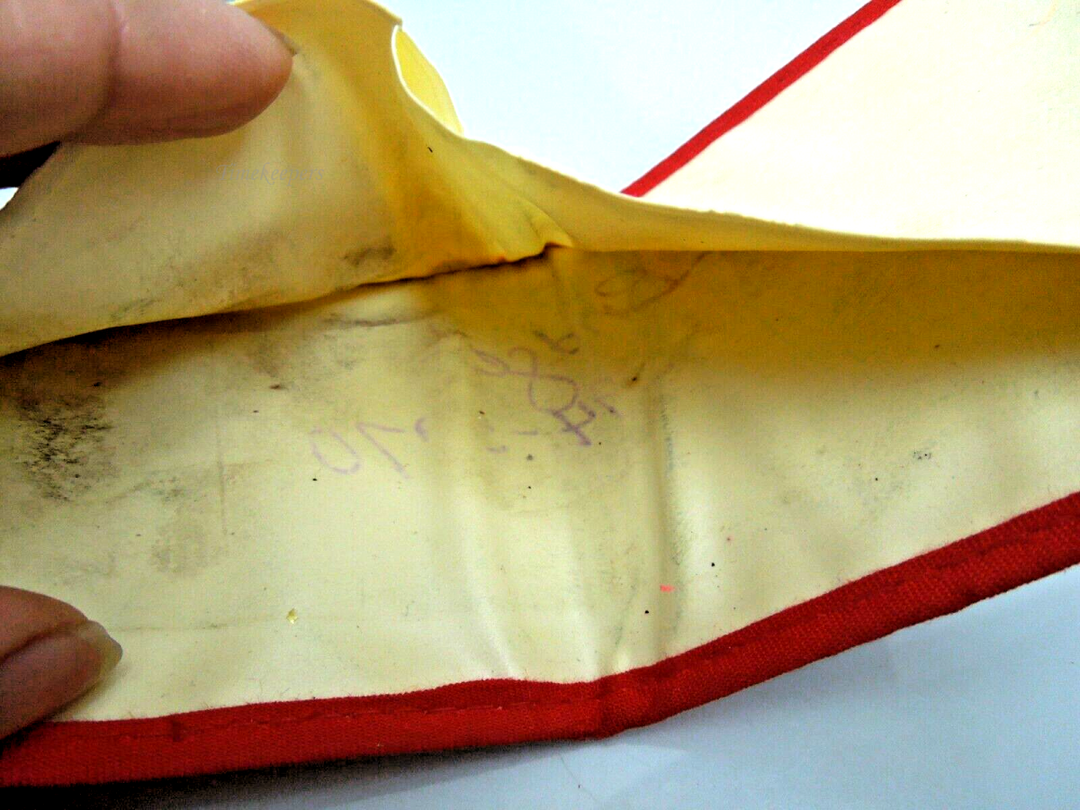 s852 Vintage Cabbage Patch Kids Wallet White with Red Wallet 1983  