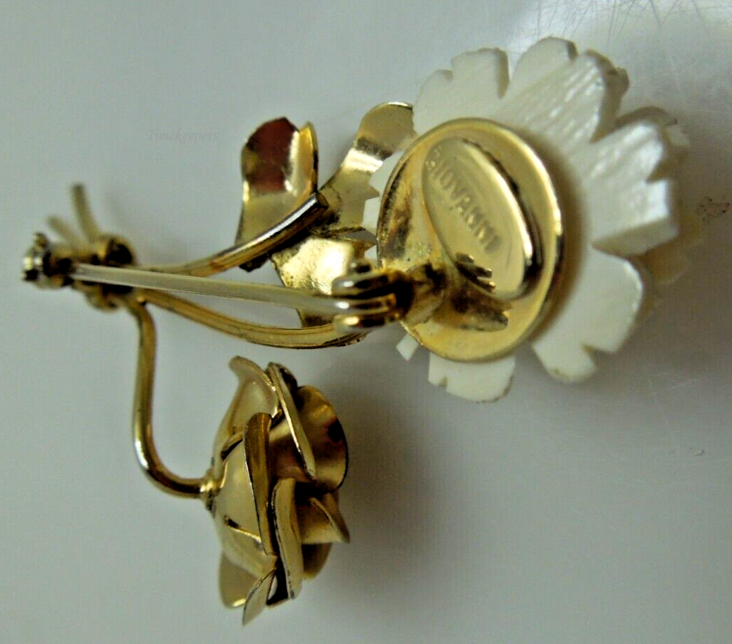 s684 GIOVANNI Rose Brooch Vintage Gold Metal Flower Floral Costume Jewelry Pin