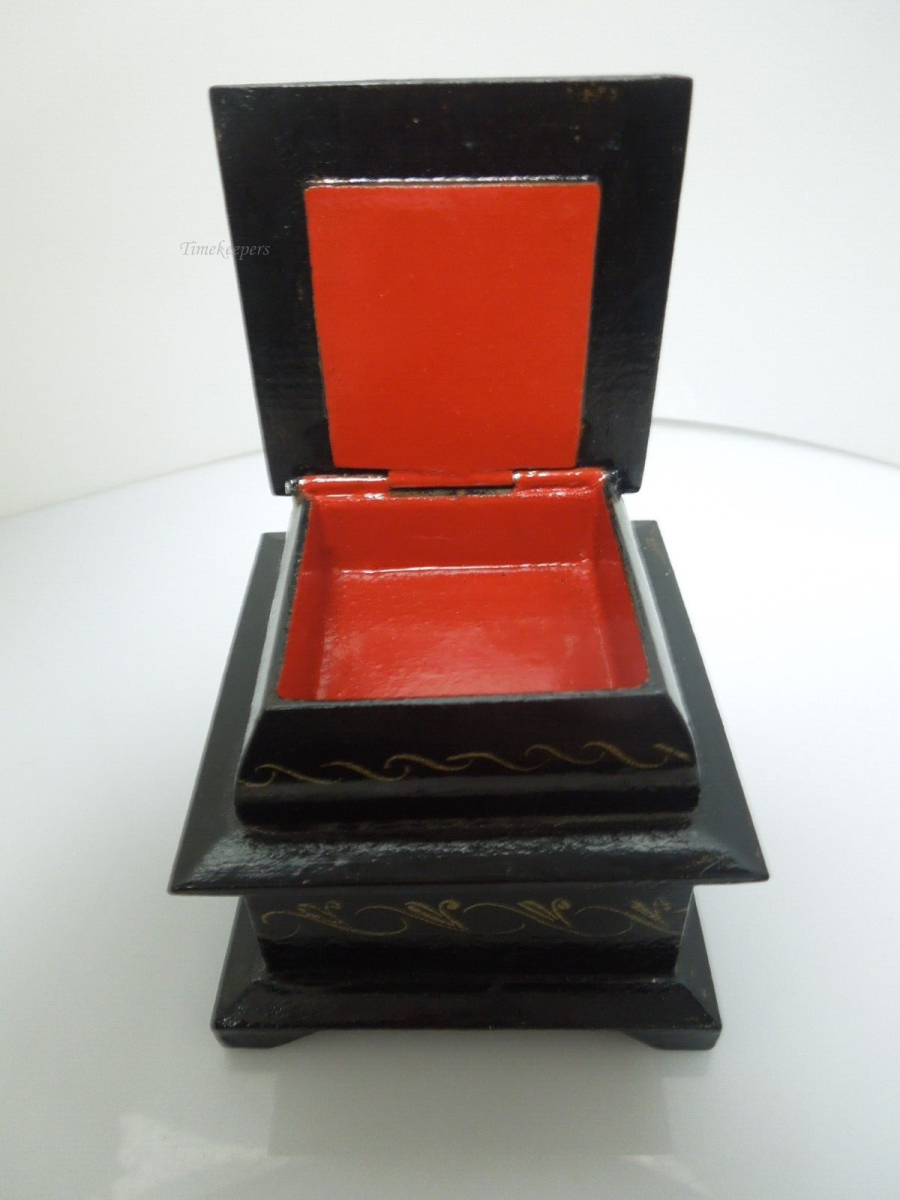 s995 Russian Box, Trinket Box, Lacquered Box, Vintage Boxes, Russian Art, Trinket Boxes, Russian Boxes, Wooden Boxes, Jewelry Boxes,