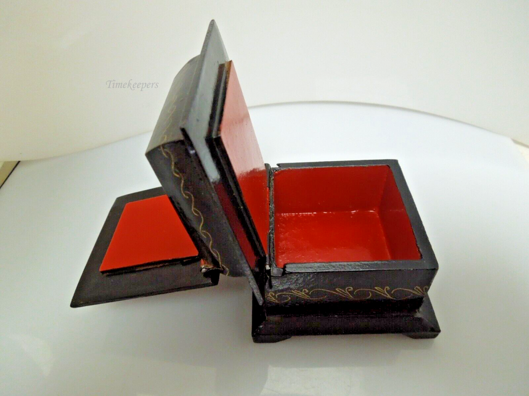 s995 Russian Box, Trinket Box, Lacquered Box, Vintage Boxes, Russian Art, Trinket Boxes, Russian Boxes, Wooden Boxes, Jewelry Boxes,