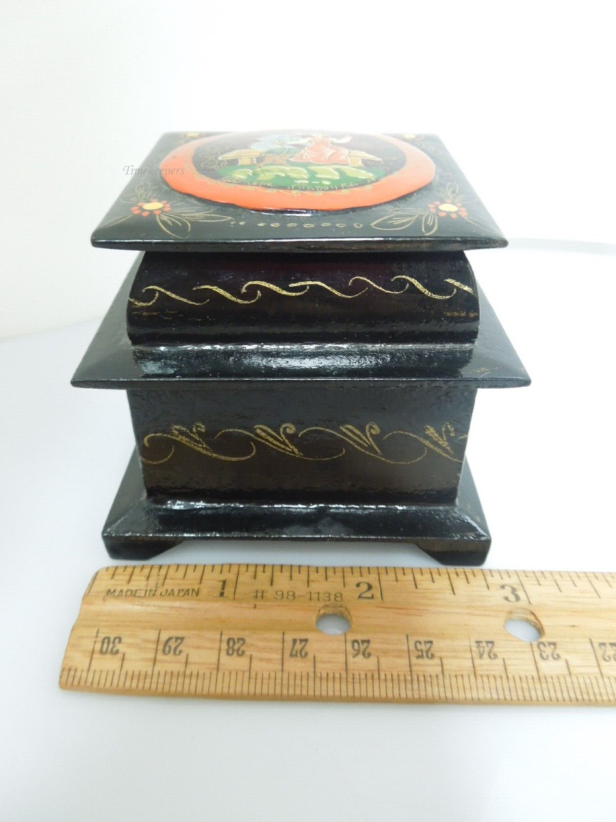 s995 Russian Box, Trinket Box, Lacquered Box, Vintage Boxes, Russian Art, Trinket Boxes, Russian Boxes, Wooden Boxes, Jewelry Boxes,