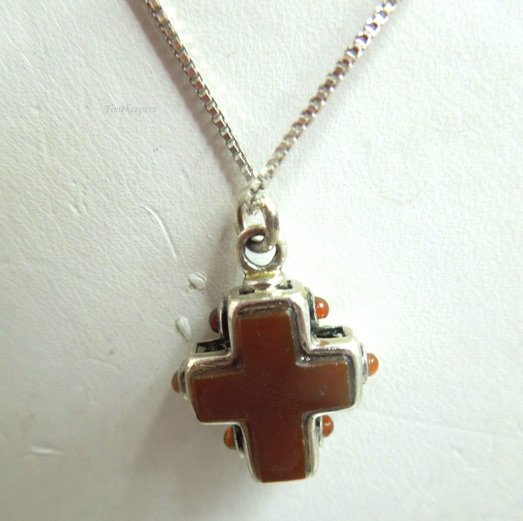 s298 Vintage Solid Sterling Silver Cross Pendant Necklace 